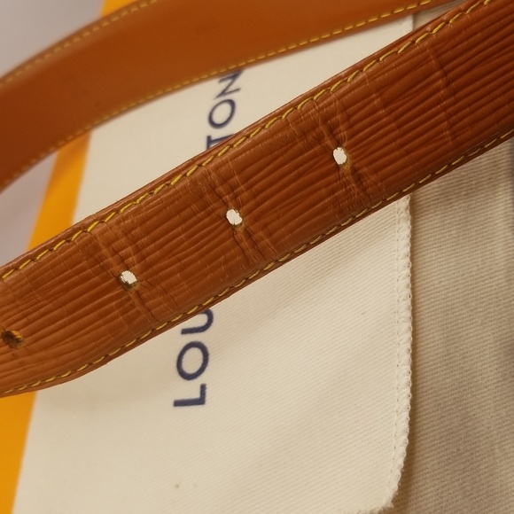 Authentic🧡 Louis Vuitton Epi Belt W/ LV BOX  💛Size : 110/ 44" US Size: 10-12 - Picture 6 of 10